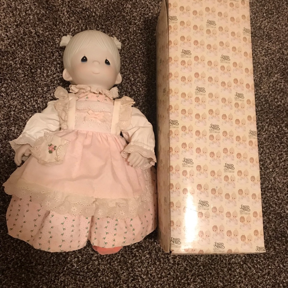 Prescious moments Debbie doll. Like new
